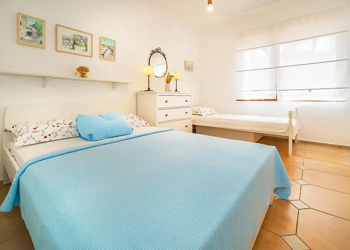 Apartman Edo With Terrace Baška