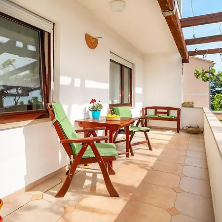 Apartmán Edo With Terrace